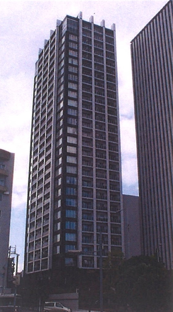 ブリリアタワー