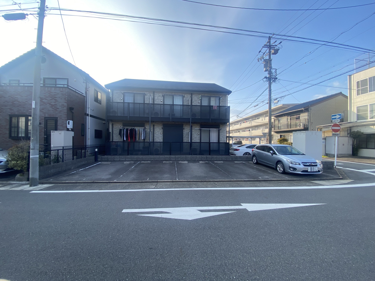 アンプルールリーブル駐車場写真