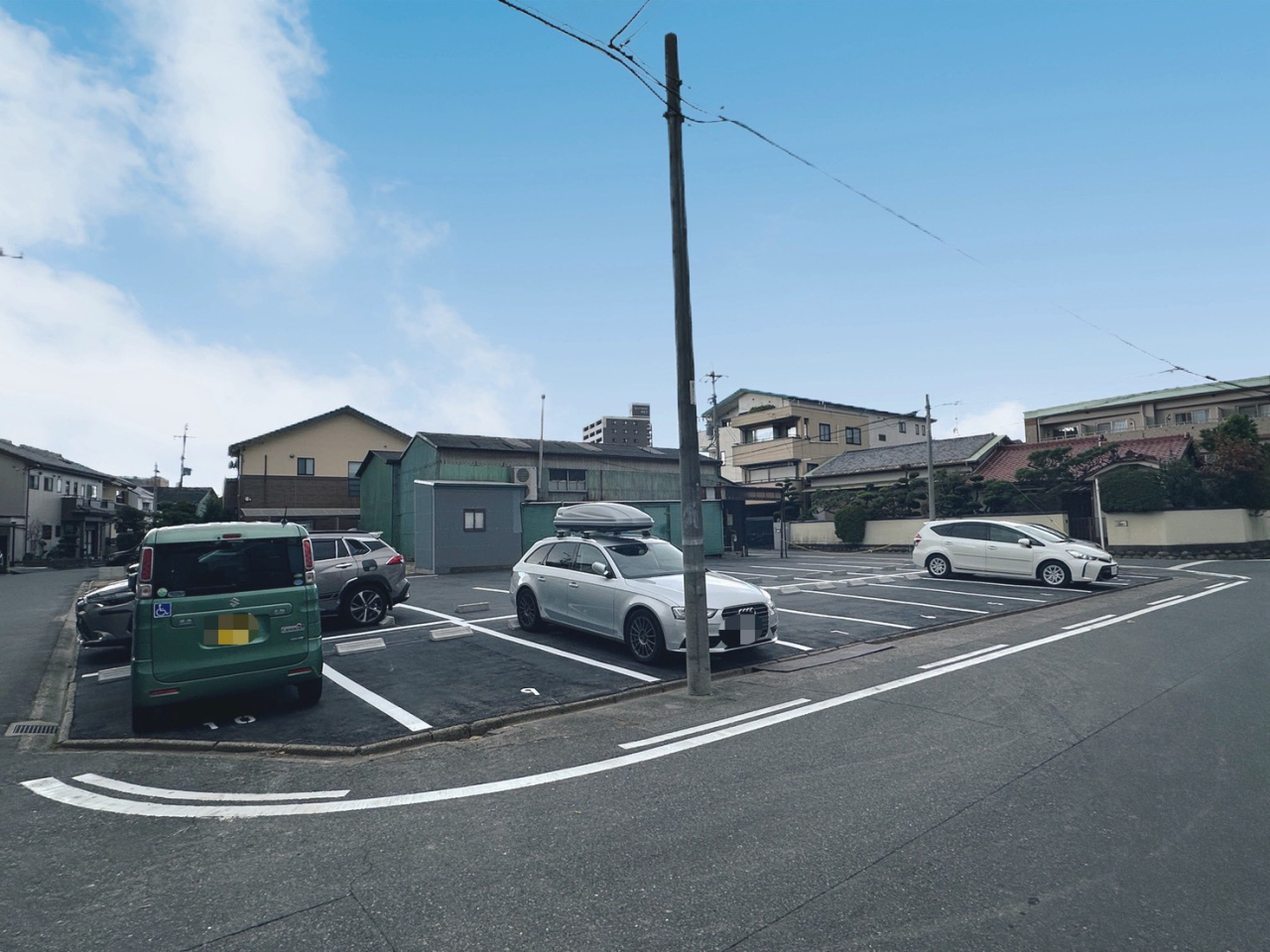 LINE_ALBUM_四女子町岡田パーキング_251119_3